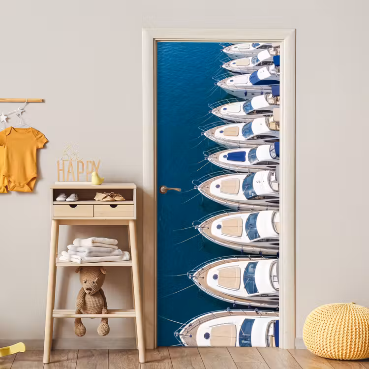 Boot - Jachthaven - Water - Zomer - Blauw deurposter klein -sfeer4