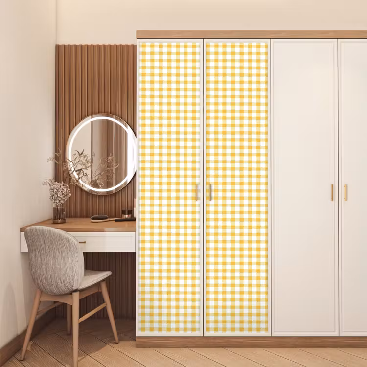 Ruit - Gingham - Klassiek - Geel en Wit deurposter klein 289 -sfeer3
