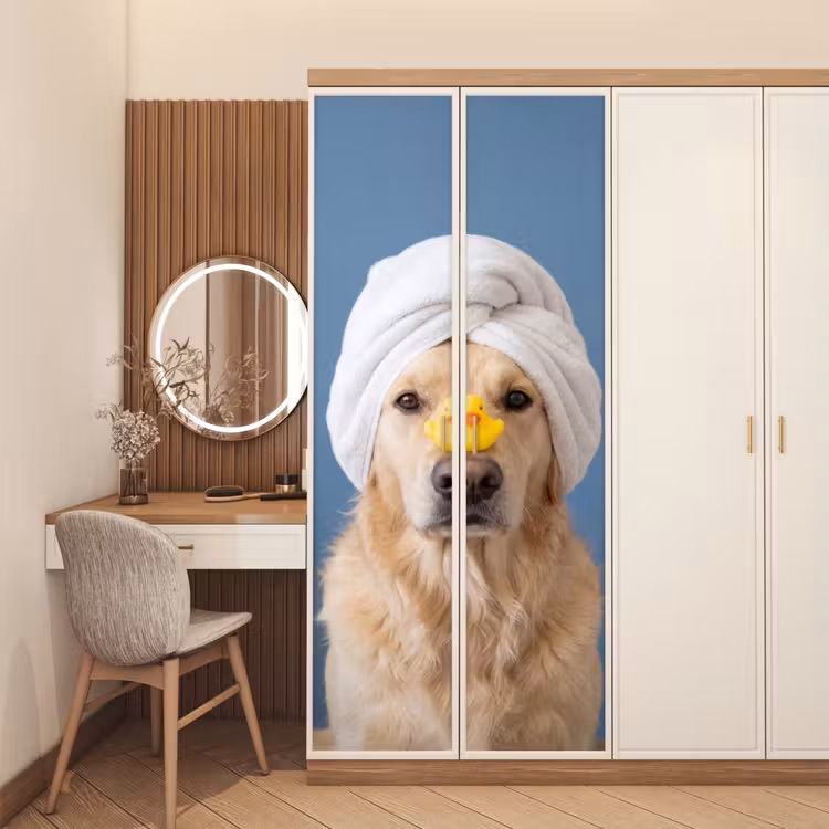 Hond - Badeend - Geel deurposter klein -sfeer3