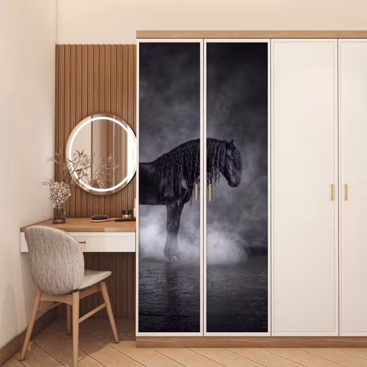 Paard - Magisch - Zwart deurposter klein -sfeer3