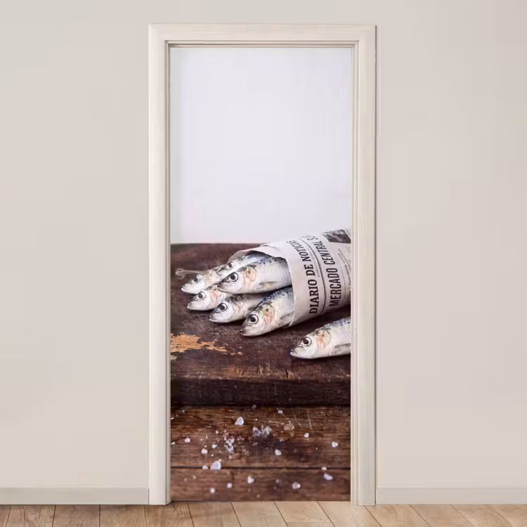 Door sticker - Little Sardine - newspaper - cutting board - Sardientje - krant - snijplank deurposter klein