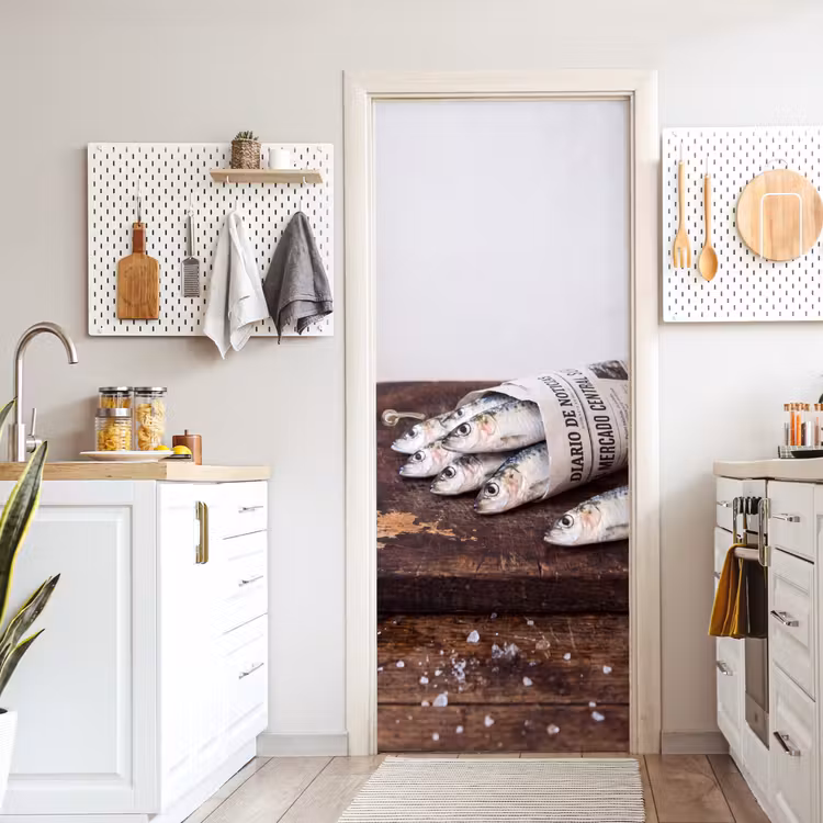 Door sticker - Little Sardine - newspaper - cutting board - Sardientje - krant - snijplank deurposter klein