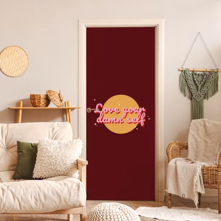 love your damn self - Cirkel - Glitter - Rood deurposter klein -sfeer2