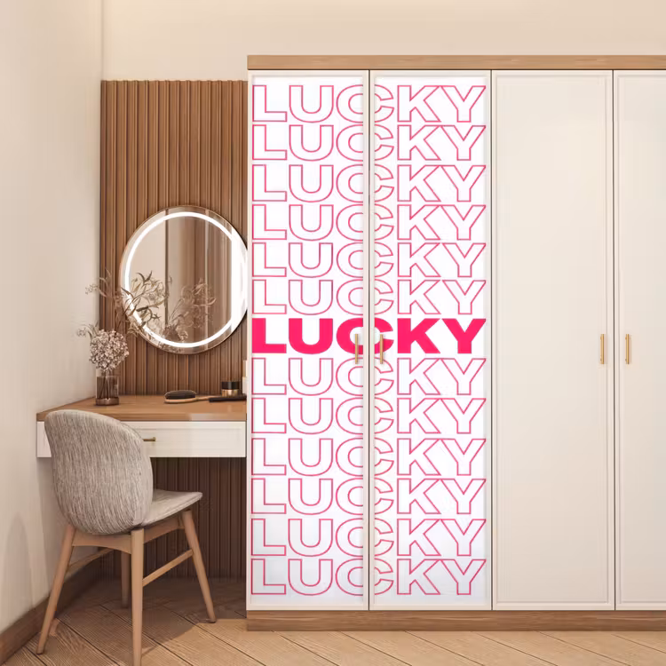 Lucky - Roze - Patroon deurposter klein -sfeer3