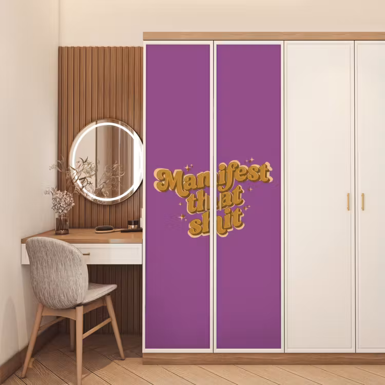 Manifest that shit - Paars - Glitter deurposter klein -sfeer3