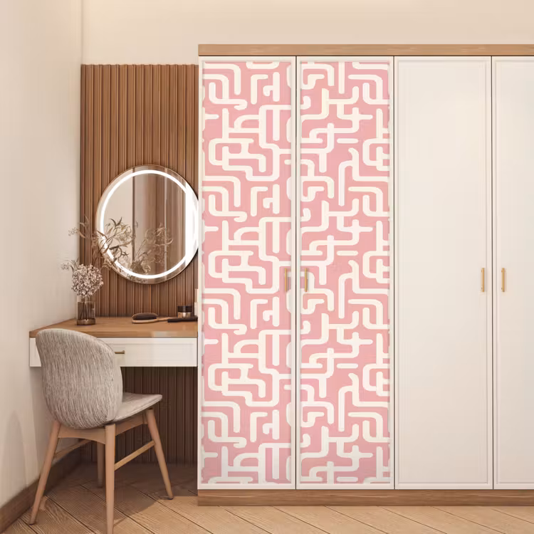 Doolhofpatroon - Roze - Wit - Abstract deurposter klein 289 -sfeer3