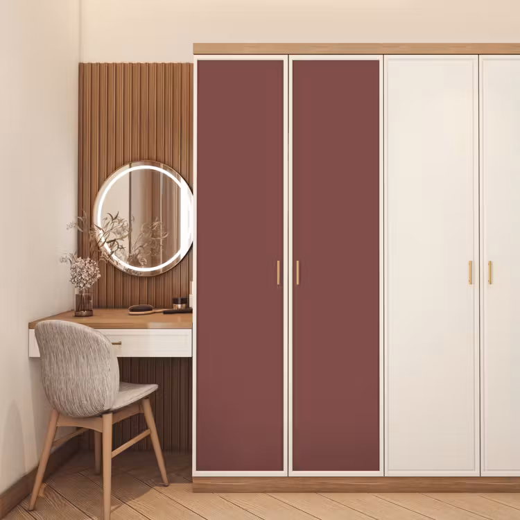 Muted - Raisin - Rood deurposter klein 289 -sfeer3