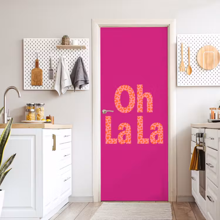 Oh la la - Luipaardprint - Roze deurposter klein -sfeer5