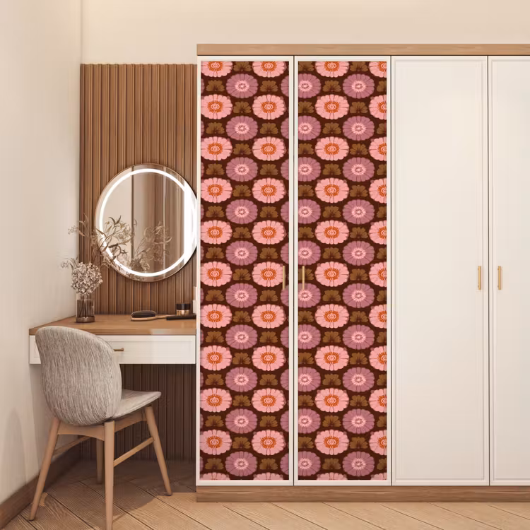Retro - Madelief - Roze deurposter klein 289 -sfeer3