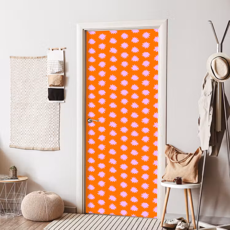 Retro - Bloemen - Oranje deurposter klein 289 -sfeer6