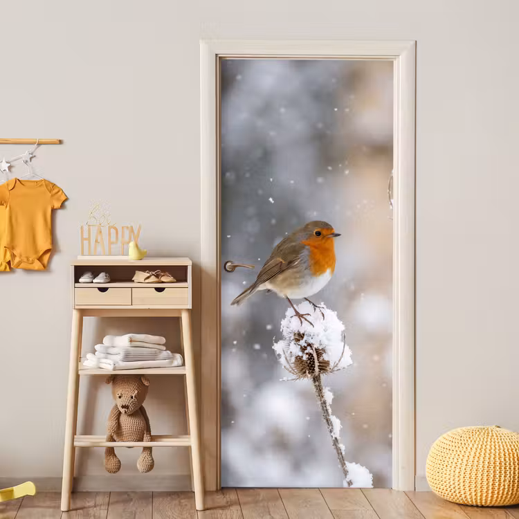 Roodborstje - Gedroogde bloem - Sneeuw - Winter - Vertederend deurposter klein -sfeer4