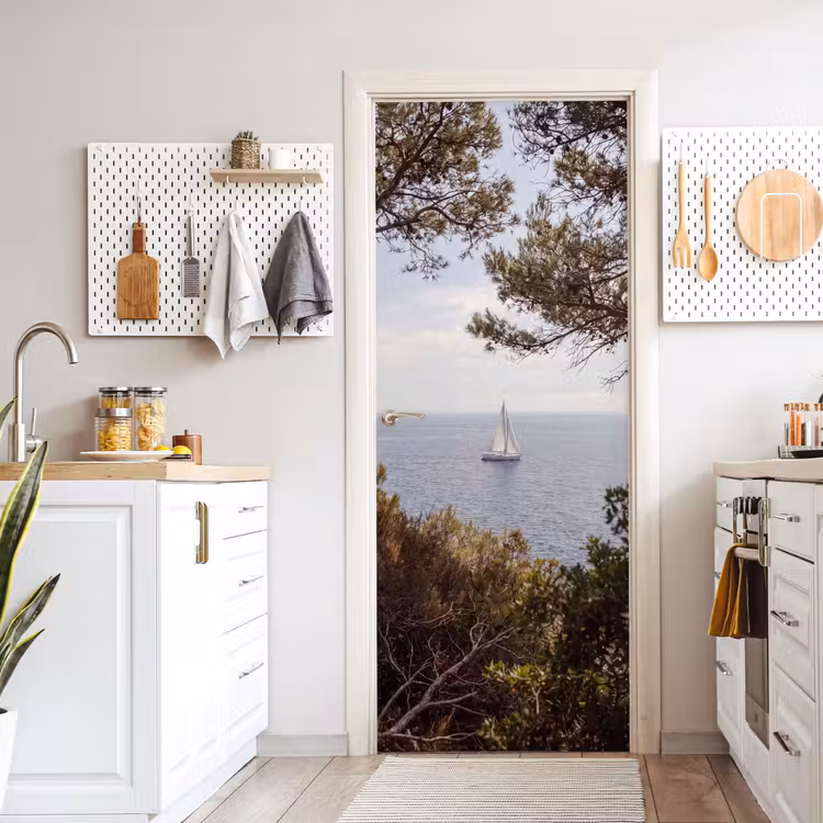 Door sticker - Sailboat - trees - water - Zeilboot - bomen - water deurposter klein