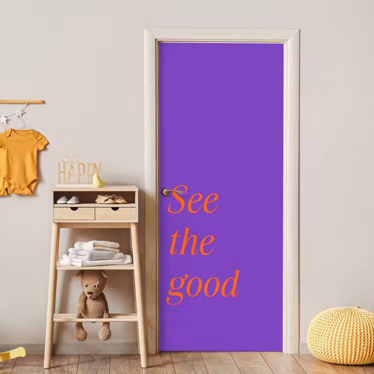 See the good - Oranje - Paars deurposter klein -sfeer4