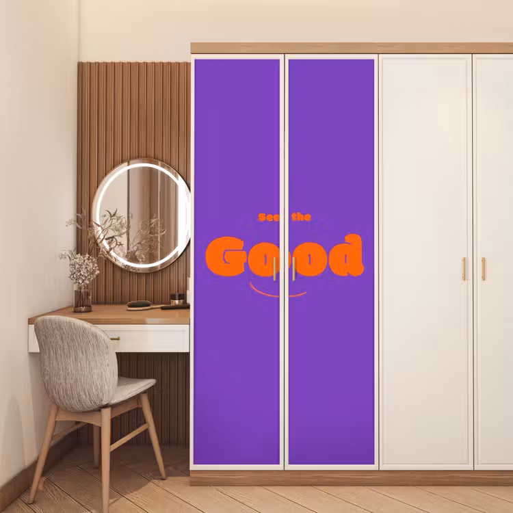 See the good - Oranje - Paars - Smiley deurposter klein -sfeer3