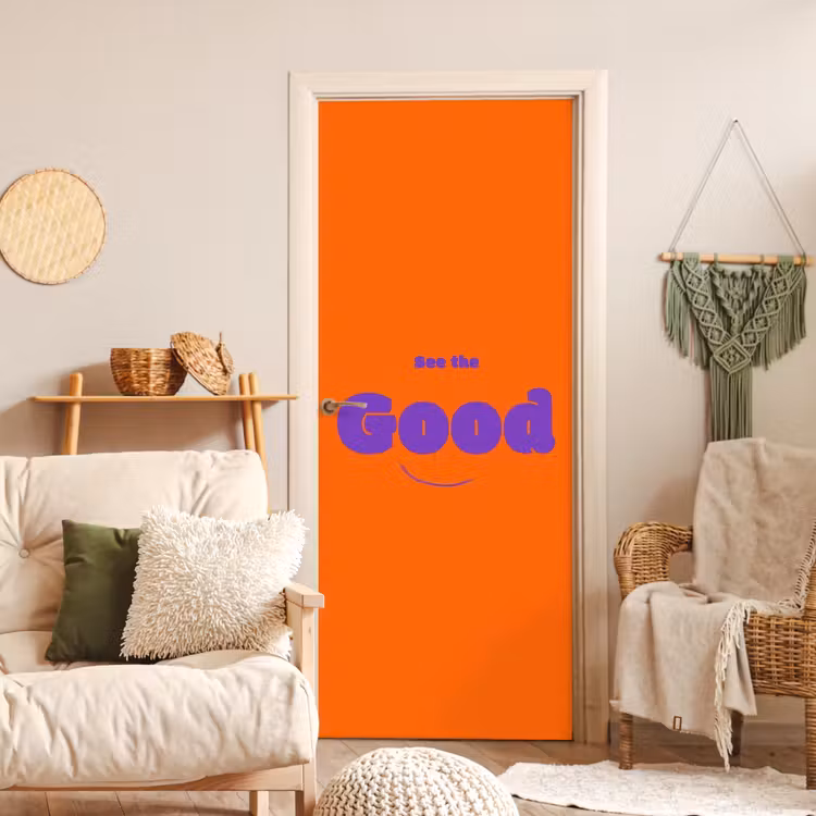 See the good - Paars - Oranje - Smiley deurposter klein -sfeer2