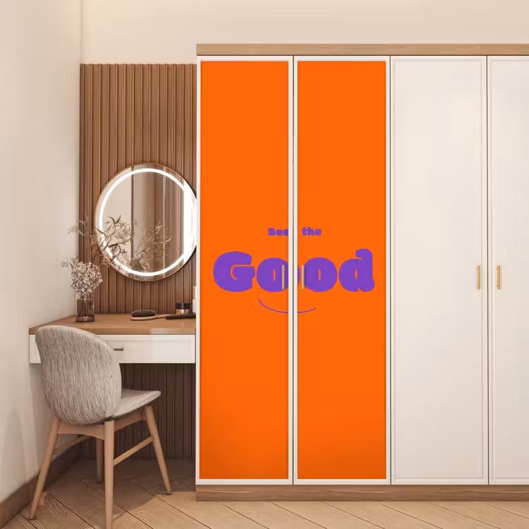 See the good - Paars - Oranje - Smiley deurposter klein -sfeer3