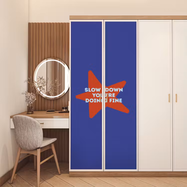 Slow down you're doing fine - Ster - Blauw deurposter klein -sfeer3