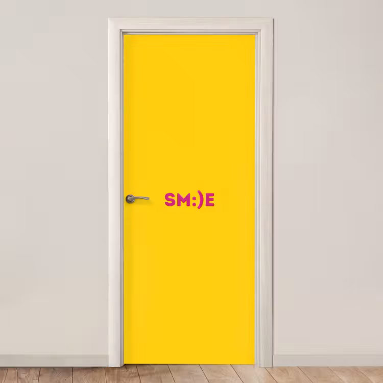 Smile - Roze - Geel deurposter klein -3d_beige