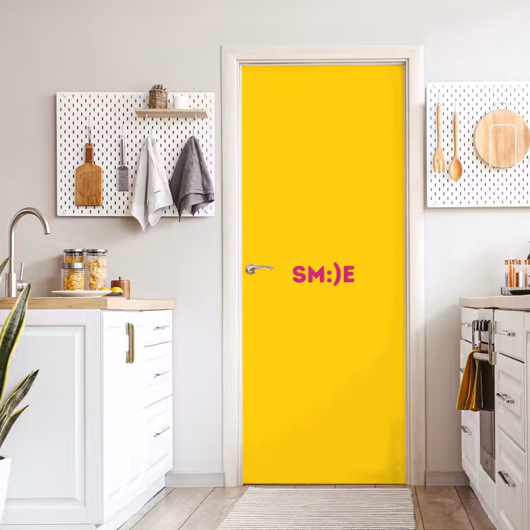 Smile - Roze - Geel deurposter klein -sfeer5