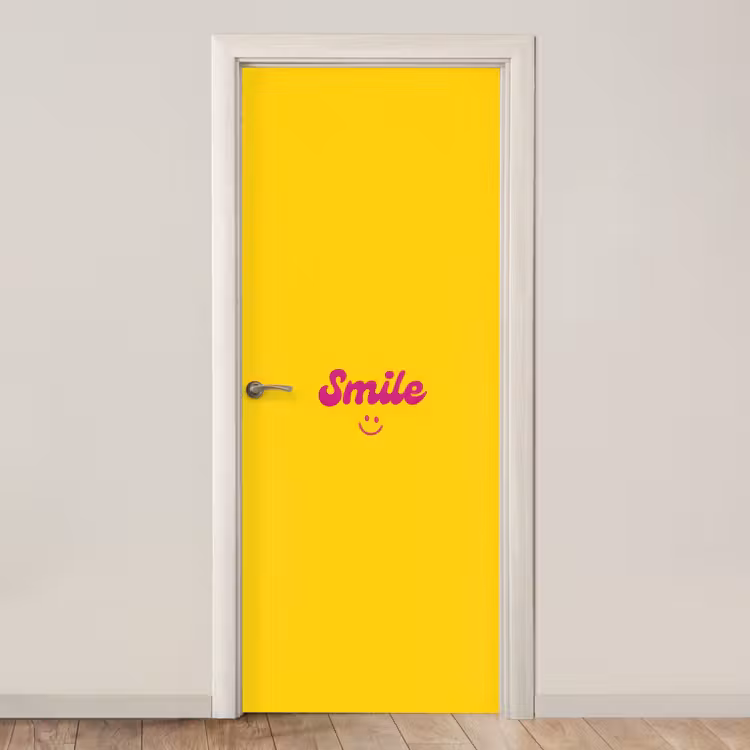 Smile - Geel - Roze deurposter klein -3d_beige