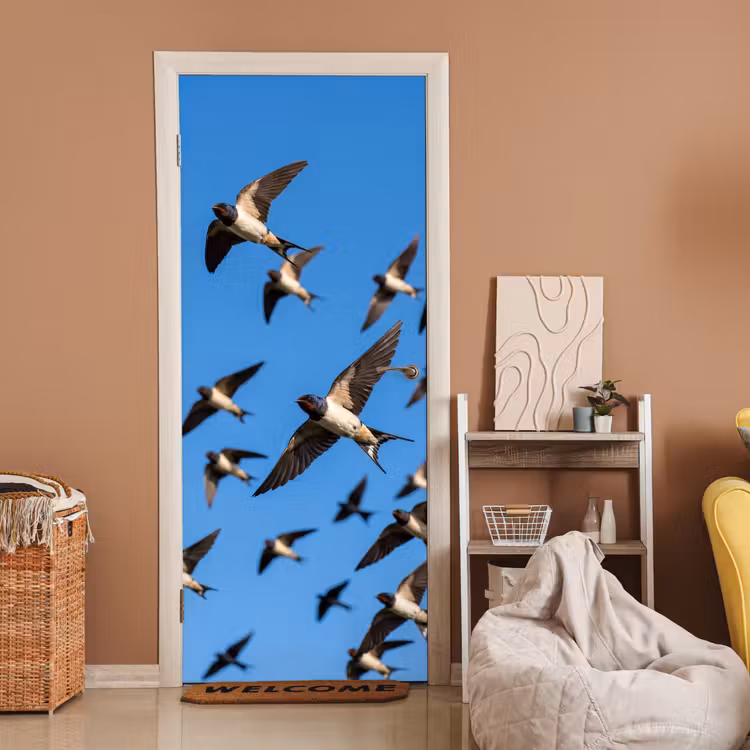 Zwaluwen - Vliegen - Blauw deurposter klein -sfeer1