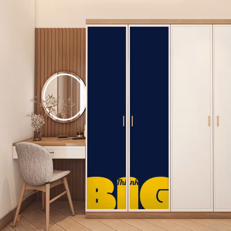 Think big - Blauw - Geel deurposter klein -sfeer3