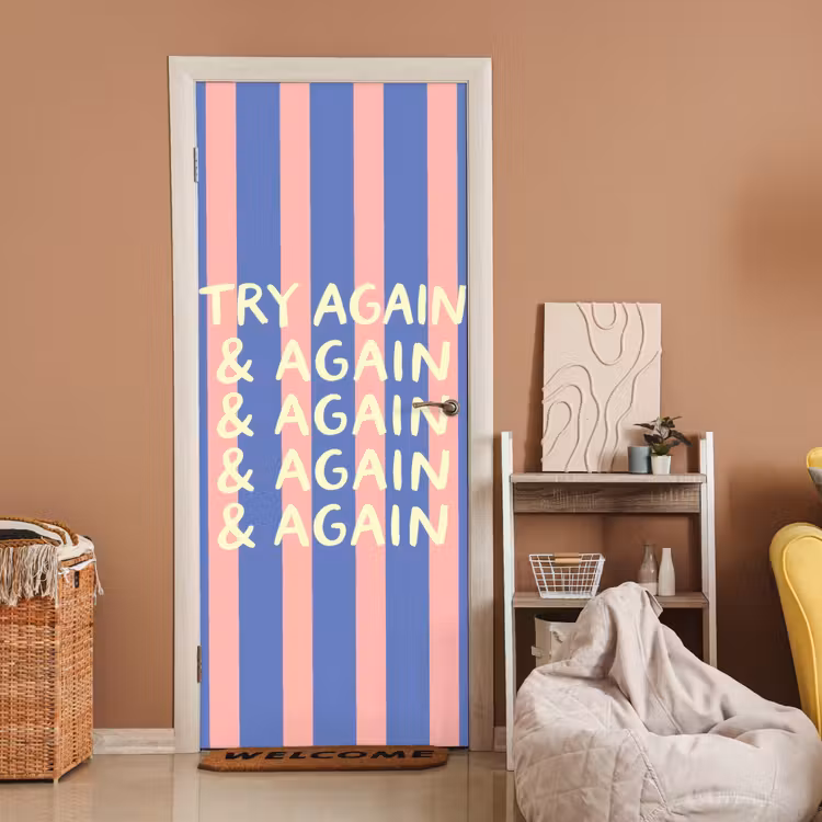 Try again - Strepen - Roze - Verticaal - Blauw deurposter klein -sfeer1