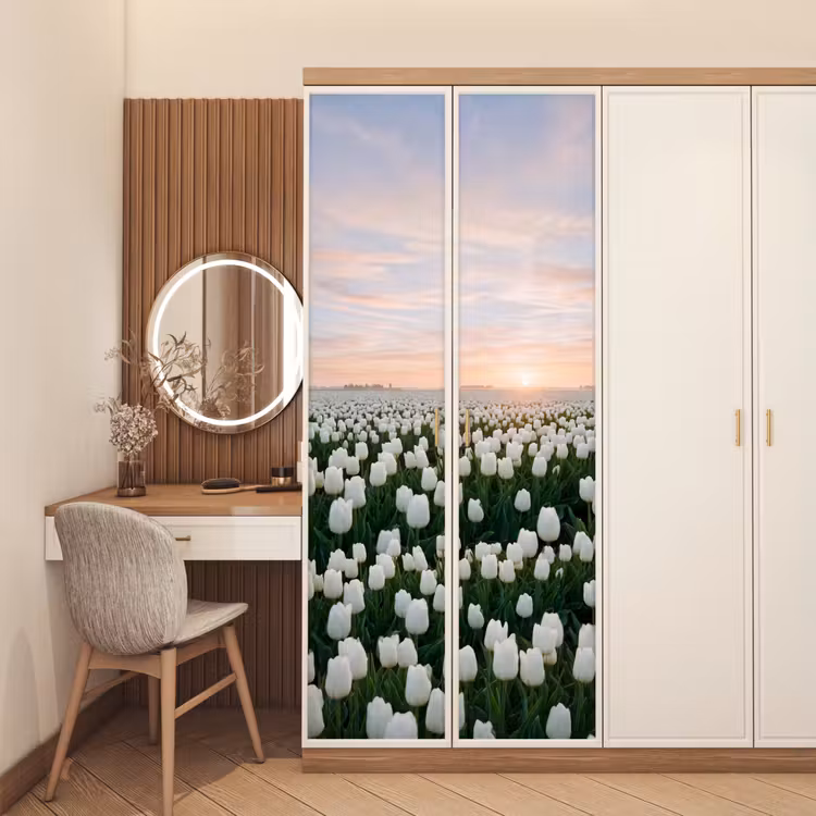 Tulpen - Landschap - Wit deurposter klein -sfeer3