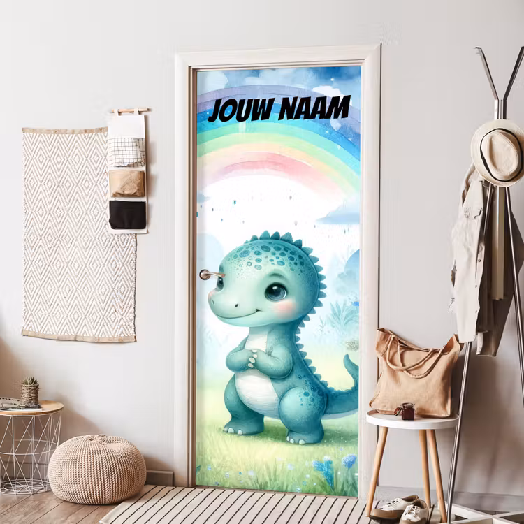 Schattige dinosaurus onder een regenboog met de tekst “Deze kamer is van: jouw naam”. deurposter klein -sfeer6