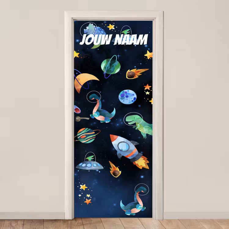 Speelse ruimteillustratie met dinosaurussen en raket en de tekst “Deze kamer is van: jouw naam”. deurposter klein -3d_beige