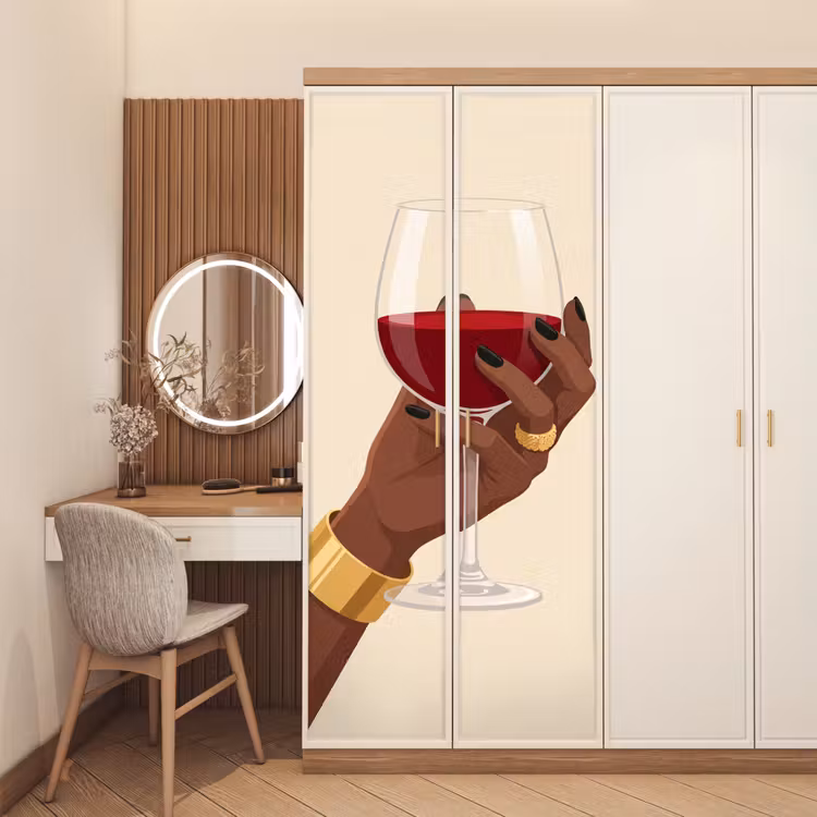 Vrouw - Wijn - Glas - Illustratie - Rood deurposter klein -sfeer3