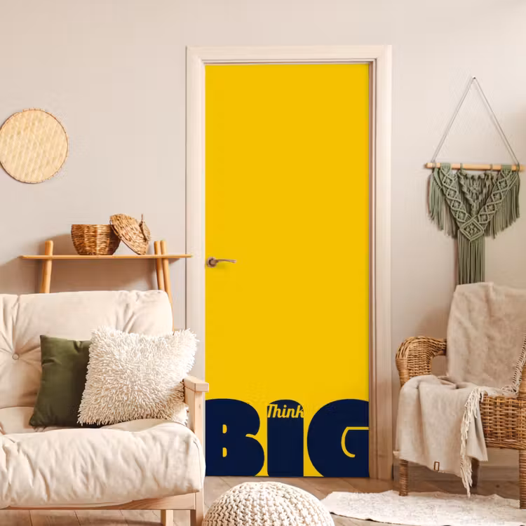 Geel - Think big - Grafisch deurposter klein -sfeer2