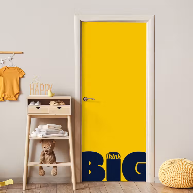 Geel - Think big - Grafisch deurposter klein -sfeer4