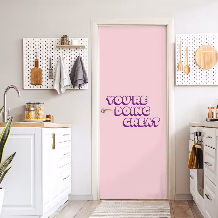 You're doing great - Roze - Bubble letters deurposter klein -sfeer5