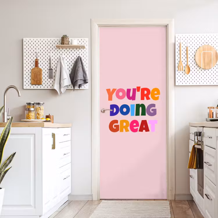 You're doing great - Roze - Kleurrijk deurposter klein -sfeer5