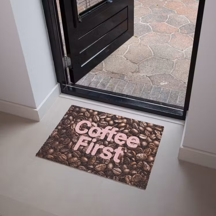 Coffee First - Koffiebonen - Roze Deurmat klein -sfeer5