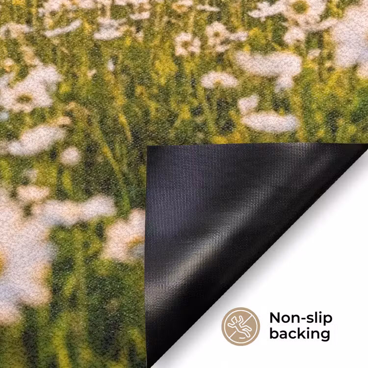Madelief - Veld - Heuvels - Groen Deurmat klein -antislip_EN
