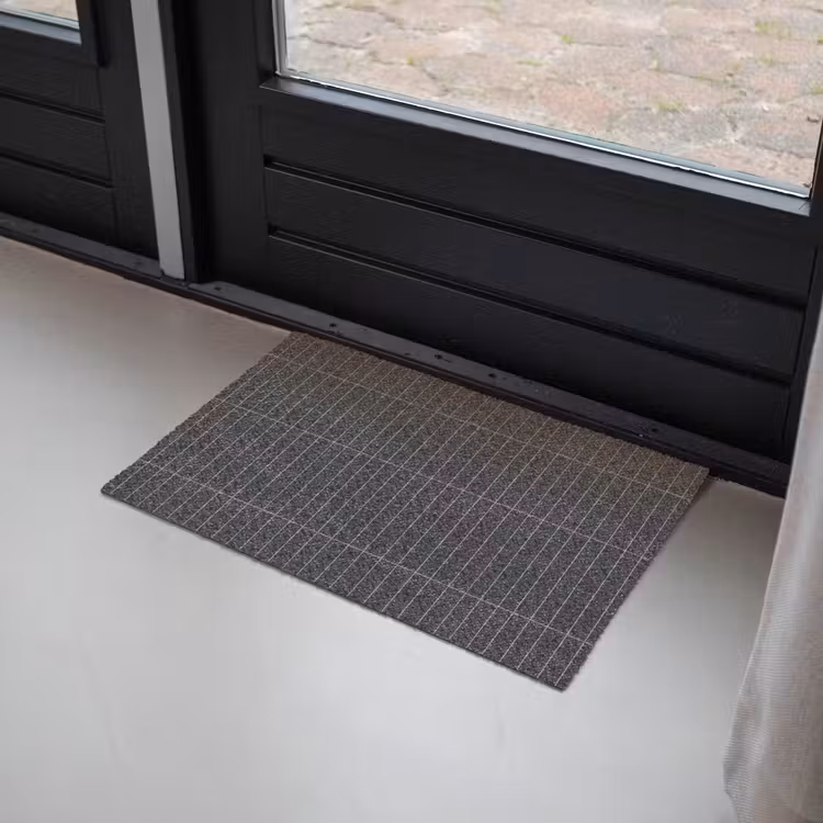 Verticaal - Wandtegel - Donkergrijs Deurmat klein 898 -sfeer2