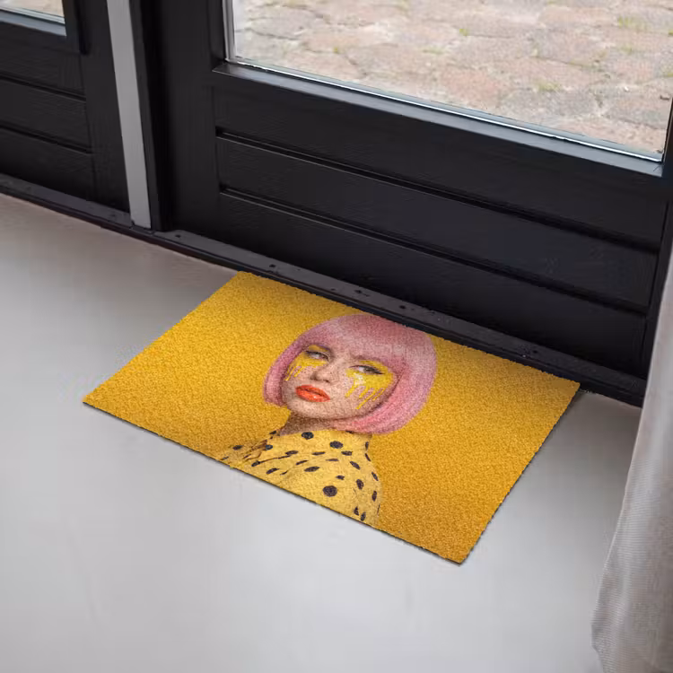 Vrouw - Portret - Abstract - Kleurrijk - Geel Deurmat klein -sfeer2
