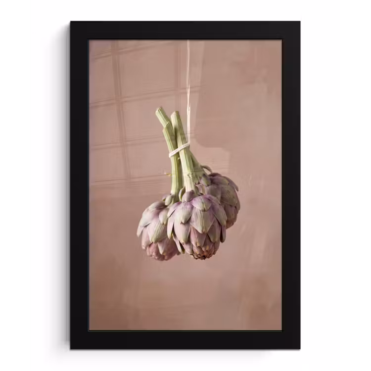 Framed Prints - Artichokes - Hanging - Vegetables - Artisjokken - Hangend - Groenten fotolijst zwart zonder passe partout klein
