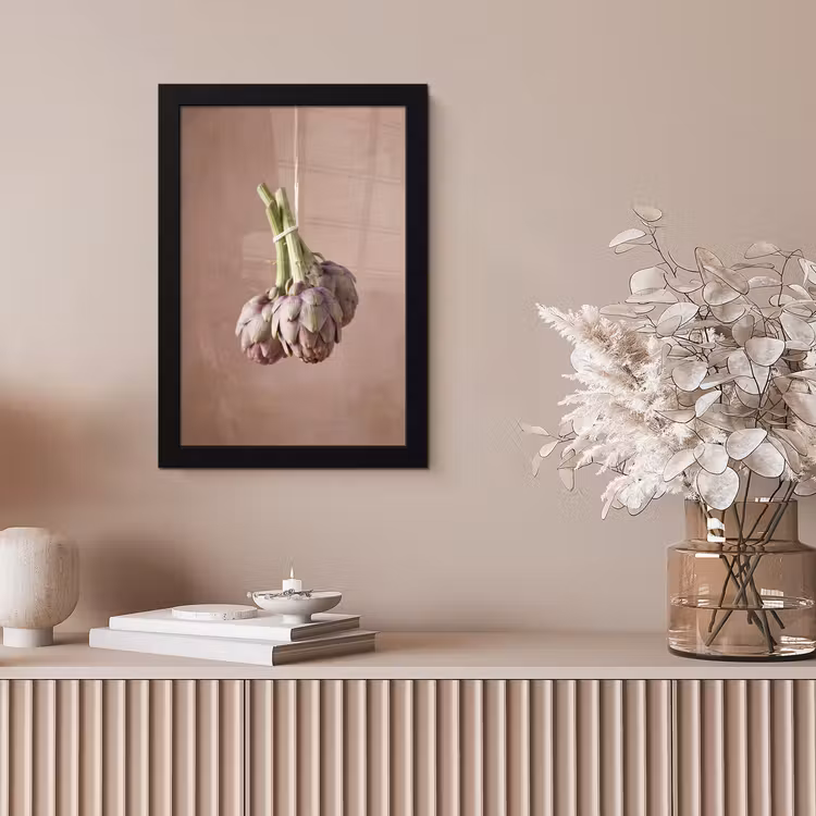 Framed Prints - Artichokes - Hanging - Vegetables - Artisjokken - Hangend - Groenten fotolijst zwart zonder passe partout klein