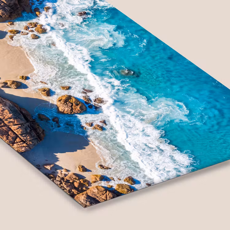 Strand - Zee - Rotsen - Natuur - Blauw fotolijst zwart zonder passe partout klein -zsfeer6