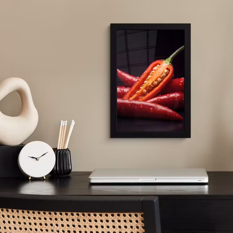Framed Prints - Chili Pepper - Red - Food - Chilipeper - Rood - Eten fotolijst zwart zonder passe partout klein