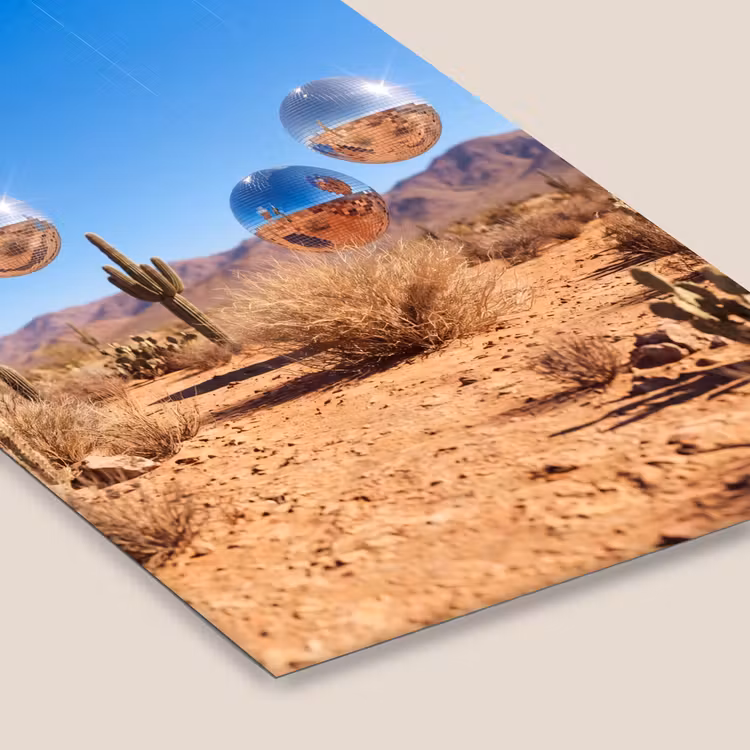 Framed Prints - Desert - Mirror Ball - Art - Woestijn - Spiegelbal - Kunst fotolijst zwart zonder passe partout klein