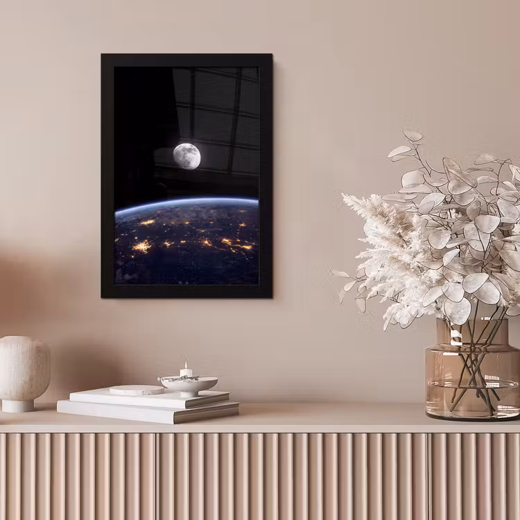 Framed Prints - Earth - Night - Space - Aarde - Nacht - Ruimte fotolijst zwart zonder passe partout klein