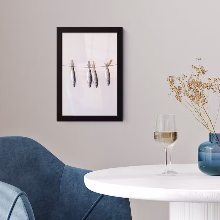 Framed Prints - Fish - Hanging - Food - Vis - Hangend - Eten fotolijst zwart zonder passe partout klein