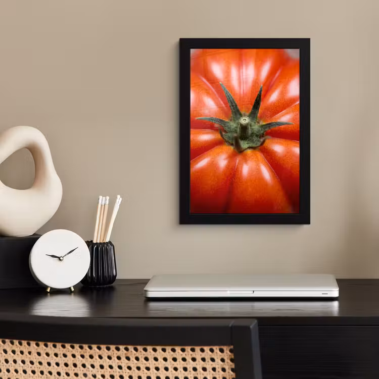 Framed Prints - Food - Tomato - Red - Eten - Tomaat - Rood fotolijst zwart zonder passe partout klein