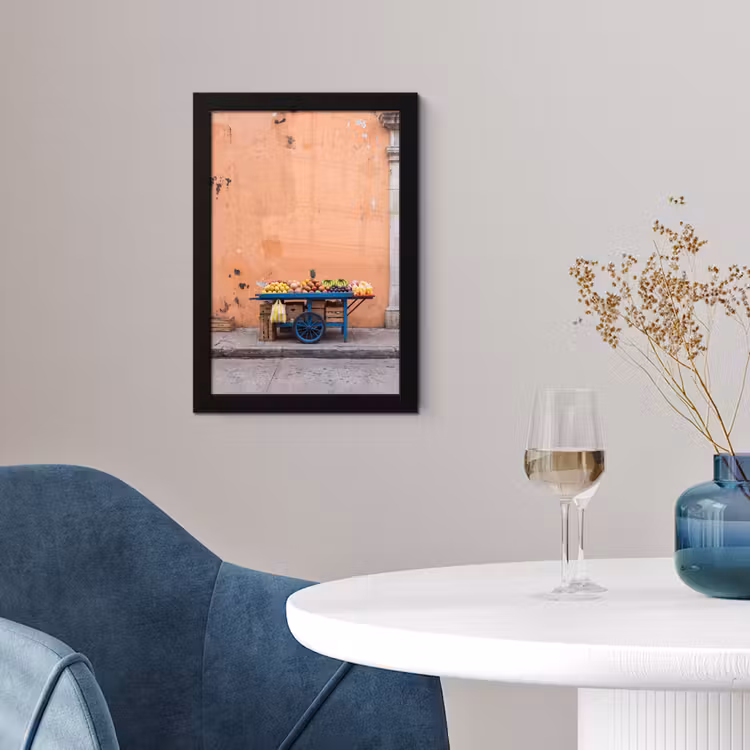 Framed Prints - Fruit - Cart - Street - Fruit - Kar - Straat fotolijst zwart zonder passe partout klein
