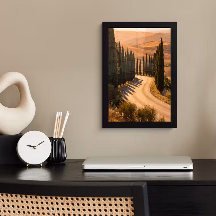 Landschap - Weg - Bomen - Natuur - Goud fotolijst zwart zonder passe partout klein -sfeer1