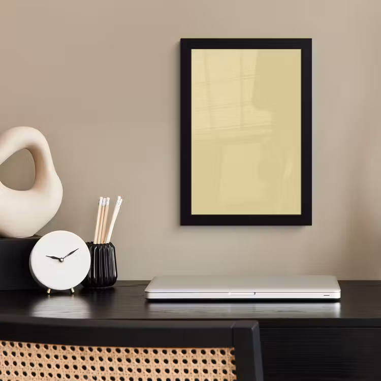 Mellow - Touch - Geel fotolijst zwart zonder passe partout klein 224 -sfeer1
